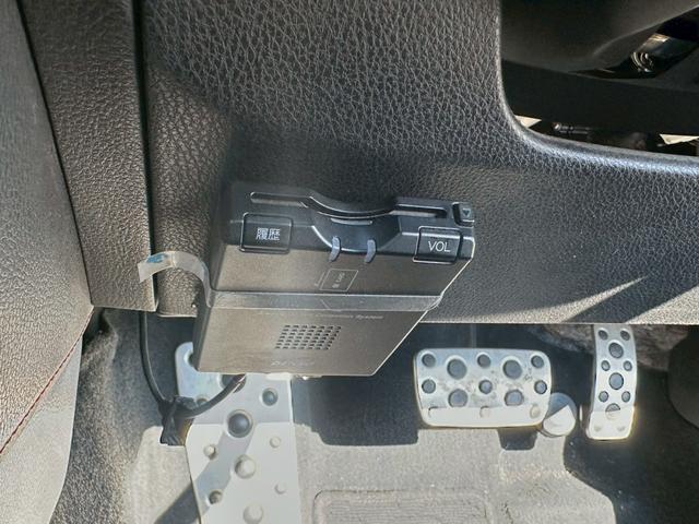 86 GT【下取直販】【禁煙】 社外ナビ CD/DVD再生 フルセグTV Bluetooth HIDライト フォグランプ スマートキー プッシュスタート ETC 電動格納ミラー 純正アルミ 24年製LE MANV+ パドルシフト(30枚目)