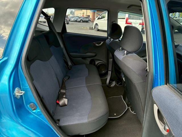 フィット G【下取直販】【禁煙】 純正HDDナビ CD 1セグTV ミュージックサーバー HIDライト オートライト キーレス ETC ドラレコ 電動格納ミラー ミラーウィンカー Wエアバック A/C ABS 禁煙(15枚目)