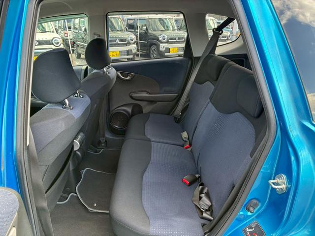 フィット G【下取直販】【禁煙】 純正HDDナビ CD 1セグTV ミュージックサーバー HIDライト オートライト キーレス ETC ドラレコ 電動格納ミラー ミラーウィンカー Wエアバック A/C ABS 禁煙(19枚目)