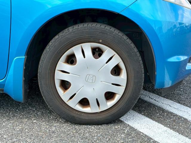 フィット G【下取直販】【禁煙】 純正HDDナビ CD 1セグTV ミュージックサーバー HIDライト オートライト キーレス ETC ドラレコ 電動格納ミラー ミラーウィンカー Wエアバック A/C ABS 禁煙(30枚目)