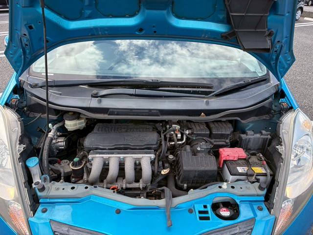 フィット G【下取直販】【禁煙】 純正HDDナビ CD 1セグTV ミュージックサーバー HIDライト オートライト キーレス ETC ドラレコ 電動格納ミラー ミラーウィンカー Wエアバック A/C ABS 禁煙(32枚目)