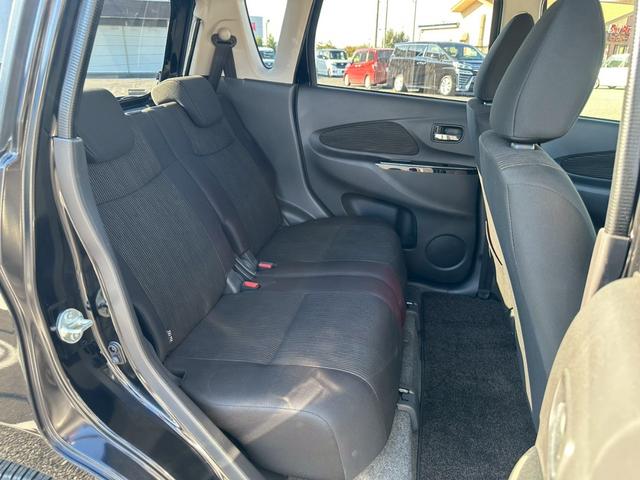 デイズ ハイウェイスター　Ｇターボ【ＭＣ後期】　衝突被害軽減　純正ナビ　ＣＤ録音　ＤＶＤ再生　フルセグＴＶ　Ｂｌｕｅｔｏｏｔｈ　全方位カメラ　ＨＩＤライト　フォグランプ　スマートキー　プッシュスタート　ＥＴＣ　純正アルミ　クルーズコントロール（14枚目）