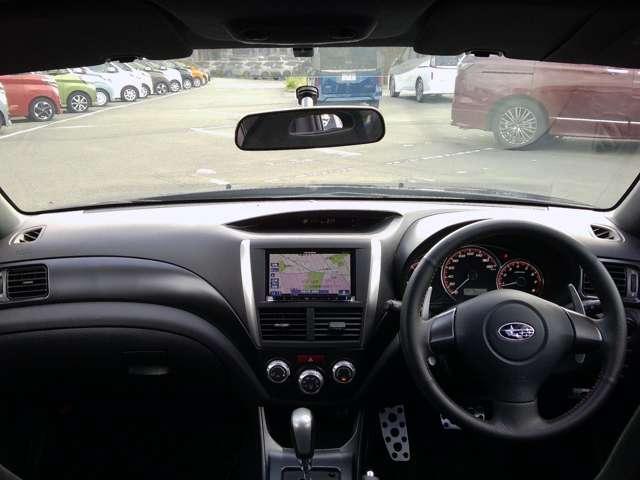 インプレッサ 1.5i-S リミテッド HIDヘッドライト AVIC-MRZ99メモリーナビゲーション バックカメラ ETC スマートキー プライバシーガラス フォグランプ ワンオーナー車(4枚目)