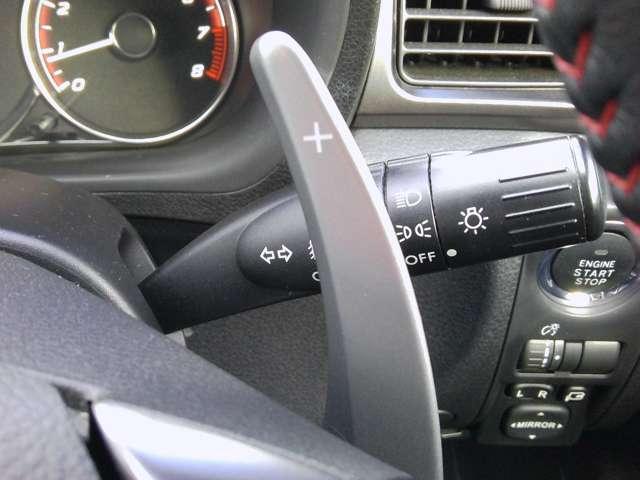 インプレッサ 1.5i-S リミテッド HIDヘッドライト AVIC-MRZ99メモリーナビゲーション バックカメラ ETC スマートキー プライバシーガラス フォグランプ ワンオーナー車(8枚目)