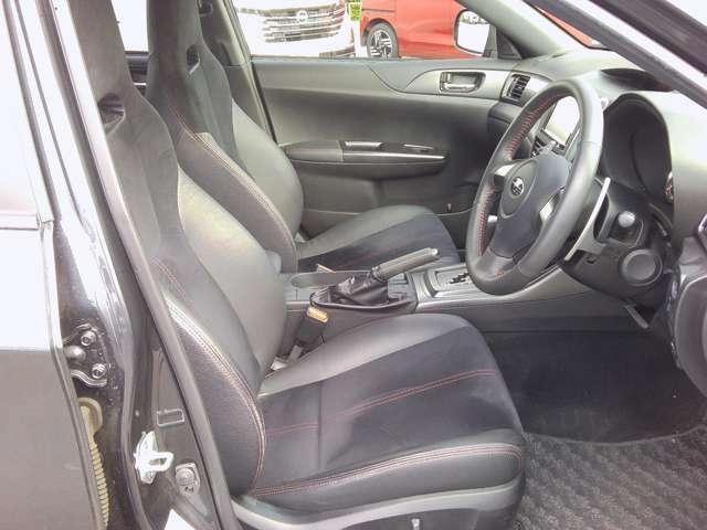 インプレッサ 1.5i-S リミテッド HIDヘッドライト AVIC-MRZ99メモリーナビゲーション バックカメラ ETC スマートキー プライバシーガラス フォグランプ ワンオーナー車(14枚目)