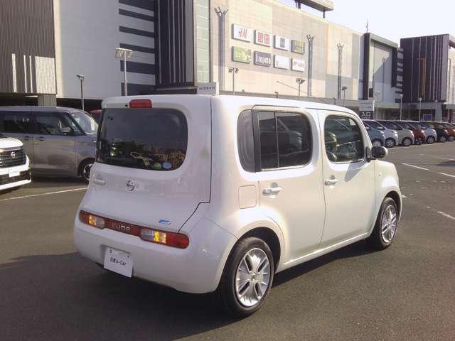 キューブ 15X Vセレクション スタットレスタイヤ一式 純正MC313メモリーナビゲーション プライバシーガラス ETC インテリジェントキー プライバシーガラス(2枚目)