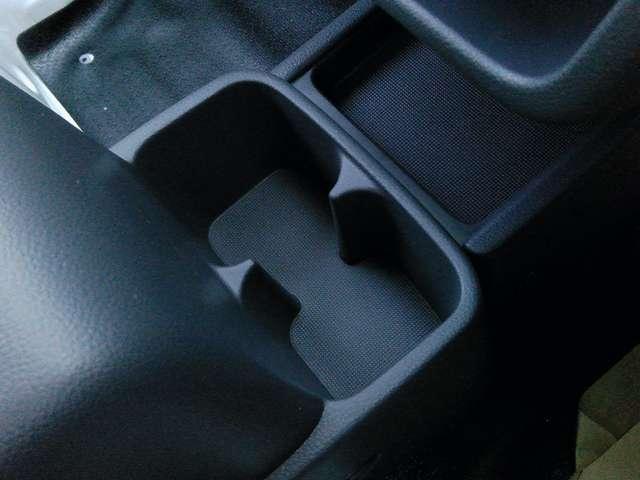 クリッパートラック ＤＸ　パートタイム４ＷＤ　４ＡＴ　雹害車　ＡＭ／ＦＭ／チューナー　キーレスキー　リアバックソナー（10枚目）