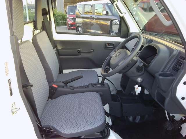 クリッパートラック ＤＸ　パートタイム４ＷＤ　４ＡＴ　雹害車　ＡＭ／ＦＭ／チューナー　キーレスキー　リアバックソナー（14枚目）