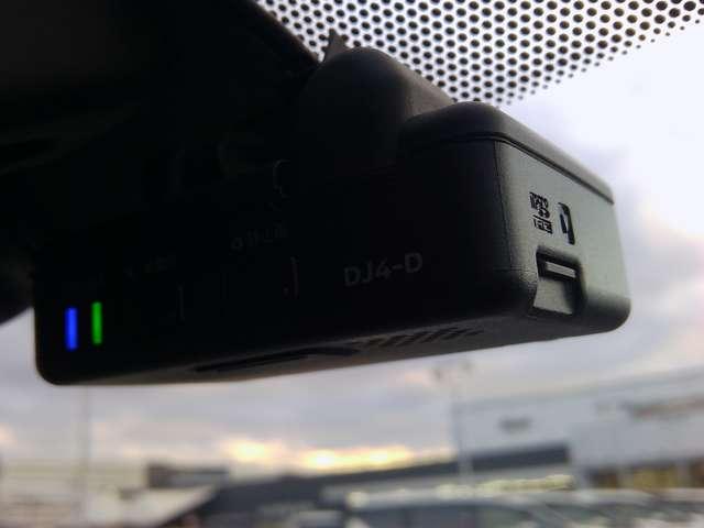 ノート ｅ－パワー　メダリスト　フルエアロ仕様　クルーズコントロール　純正ＭＭ５１８メモリーナビゲーション　アラウンドビューモニター　２．０ＥＴＣ　ドライブレコーダーインテリジェントルームミラー＋ヒータドアミラー　フロント＆バックソナー　エマージェンシーブレーキ（10枚目）