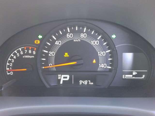 ＮＶ１００クリッパーバン ６６０　ＤＸ　ＧＬセーフティパッケージ　ハイルーフ　エマージェンシーブレーキ　踏み間違い防止アシスト　ＣＤ一体ＡＭ／ＦＭ／チューナー　ＥＴＣ　プライバシーガラス　キーレスキー　車線逸脱警報（10枚目）