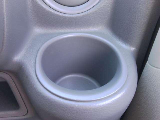 ＮＶ１００クリッパーバン ６６０　ＤＸ　ＧＬセーフティパッケージ　ハイルーフ　エマージェンシーブレーキ　踏み間違い防止アシスト　ＣＤ一体ＡＭ／ＦＭ／チューナー　ＥＴＣ　プライバシーガラス　キーレスキー　車線逸脱警報（13枚目）