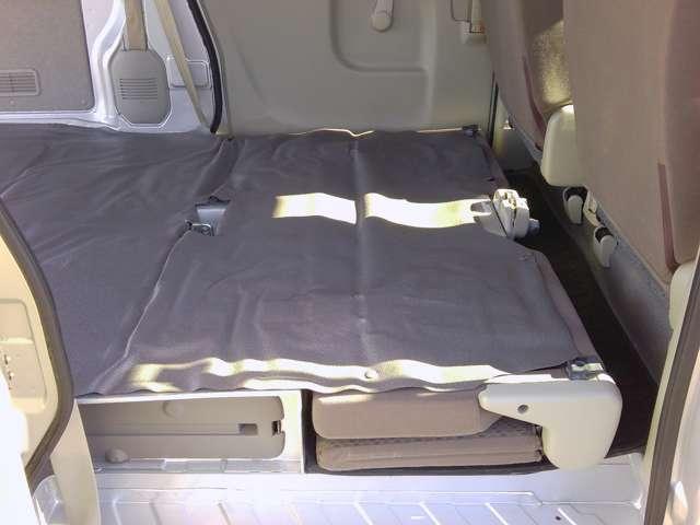 ＮＶ１００クリッパーバン ６６０　ＤＸ　ＧＬセーフティパッケージ　ハイルーフ　エマージェンシーブレーキ　踏み間違い防止アシスト　ＣＤ一体ＡＭ／ＦＭ／チューナー　ＥＴＣ　プライバシーガラス　キーレスキー　車線逸脱警報（18枚目）