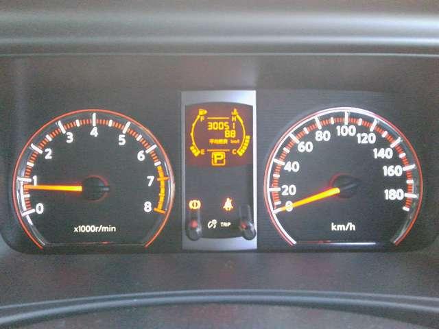 セレナ ハイウェイスター Vエアロセレクション ツインサンルーフ 新品タイヤ メーカーHDDナビゲーション バックモニター ETC 両側オートスライドドア キセノンヘッドライト Wエアコン(12枚目)