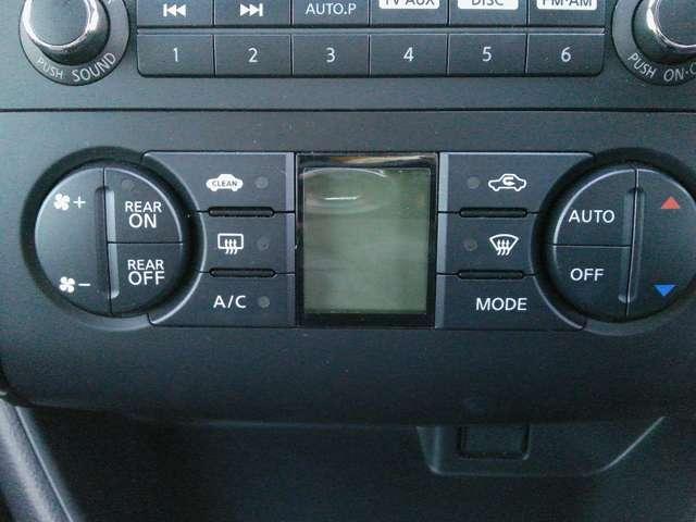 セレナ ハイウェイスター Vエアロセレクション ツインサンルーフ 新品タイヤ メーカーHDDナビゲーション バックモニター ETC 両側オートスライドドア キセノンヘッドライト Wエアコン(16枚目)