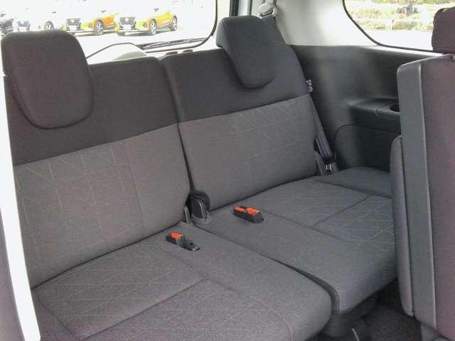 セレナ ｅ－パワー　Ｘ　プロパイロット　雹害車　オーディオレス車　ＬＥＤヘッドライト　エマージェンシーブレーキ　踏み間違い防止アシスト　車速連動ドアロック（18枚目）