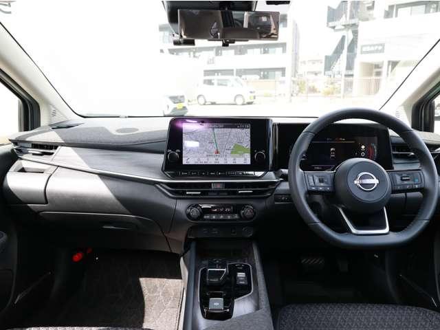 オーラ １．２　Ｇ　／当社社用車ＵＰ／ＢＯＳＥサウンド／ＳＯＳコール／プ　自動（被害軽減）ブレーキ　ＬＥＤ　ＬＫＡ　サイドカメラ　ＥＴＣ　ドライブレコーダー　カーテンエアバッグ　イモビライザー　アルミホイール　禁煙　インテリジェントキー　パワーウィンドウ　ワンオーナー（3枚目）