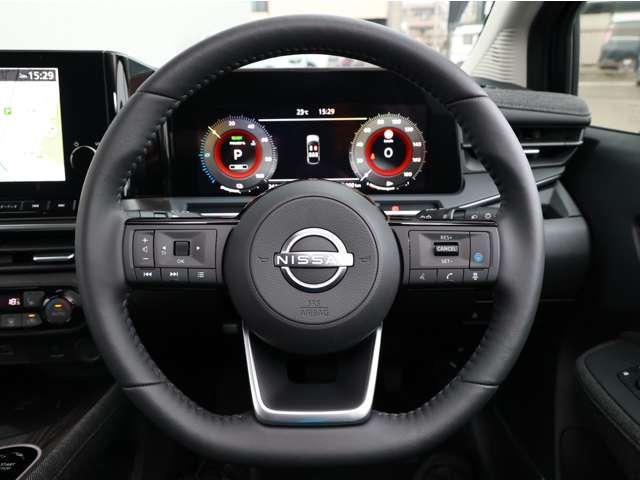オーラ １．２　Ｇ　レザーエディション　当社社用車ＵＰ／ＡＷＩＮエアロ装備／Ｐパイロット／　ワンオーナ　追突防止　レーダークルーズ　本革　車線逸脱警報装置　禁煙車　ＬＥＤ　ドライブレコーダー　盗難防止　記録簿　バックモニター　ＥＴＣ　インテリジェントキー　メモリーナビゲーション　ＡＷ　ＡＢＳ（8枚目）