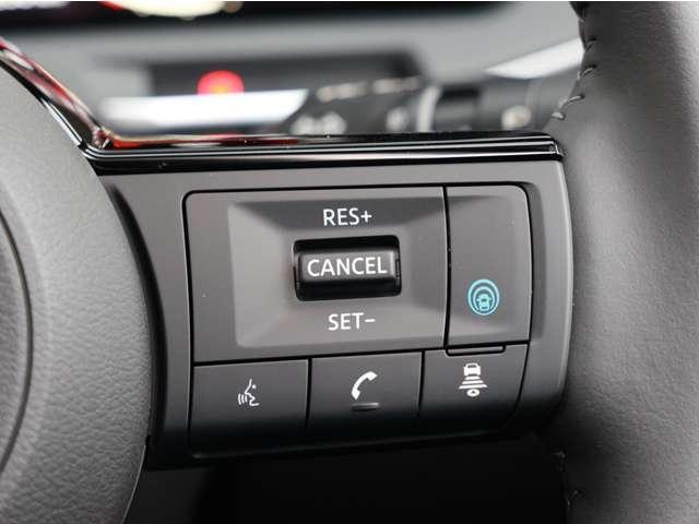 オーラ １．２　Ｇ　レザーエディション　当社社用車ＵＰ／ＡＷＩＮエアロ装備／Ｐパイロット／　ワンオーナ　追突防止　レーダークルーズ　本革　車線逸脱警報装置　禁煙車　ＬＥＤ　ドライブレコーダー　盗難防止　記録簿　バックモニター　ＥＴＣ　インテリジェントキー　メモリーナビゲーション　ＡＷ　ＡＢＳ（10枚目）