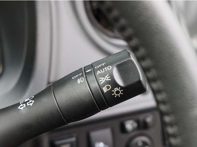 ノート １．２　ｅ－ＰＯＷＥＲ　メダリスト　ＦＯＵＲ　４ＷＤ　踏み間違い防止／アラウンドビューモニター／　１オーナー　切替４ＷＤ　全周囲モニター　クルコン　ナビＴＶ　衝突被害軽減ブレーキ　レーンアシスト　エアバッグ　ＥＴＣ　ドライブレコーダー　スマートキー　アルミホイール　バックカメラ　キーレス（13枚目）