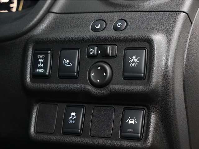 ノート １．２　ｅ－ＰＯＷＥＲ　メダリスト　ＦＯＵＲ　４ＷＤ　踏み間違い防止／アラウンドビューモニター／　１オーナー　切替４ＷＤ　全周囲モニター　クルコン　ナビＴＶ　衝突被害軽減ブレーキ　レーンアシスト　エアバッグ　ＥＴＣ　ドライブレコーダー　スマートキー　アルミホイール　バックカメラ　キーレス（14枚目）