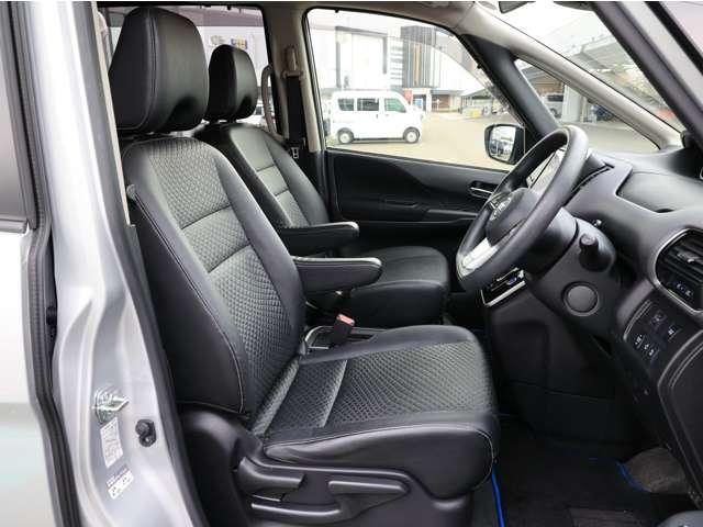 セレナ 1.2 e-POWER XV 踏み間違い防止/バックモニター/エマブレ/ バックビューモニター 両側パワースライドドア クルーズコントロール ワンオーナー車 スマートキー ドライブレコーダー アルミホイール 車線逸脱 盗難防止装置 キーレス パワーウィンドウ エアバッグ(4枚目)