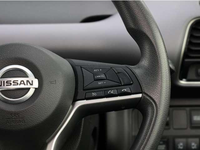 セレナ 1.2 e-POWER XV 踏み間違い防止/バックモニター/エマブレ/ バックビューモニター 両側パワースライドドア クルーズコントロール ワンオーナー車 スマートキー ドライブレコーダー アルミホイール 車線逸脱 盗難防止装置 キーレス パワーウィンドウ エアバッグ(10枚目)