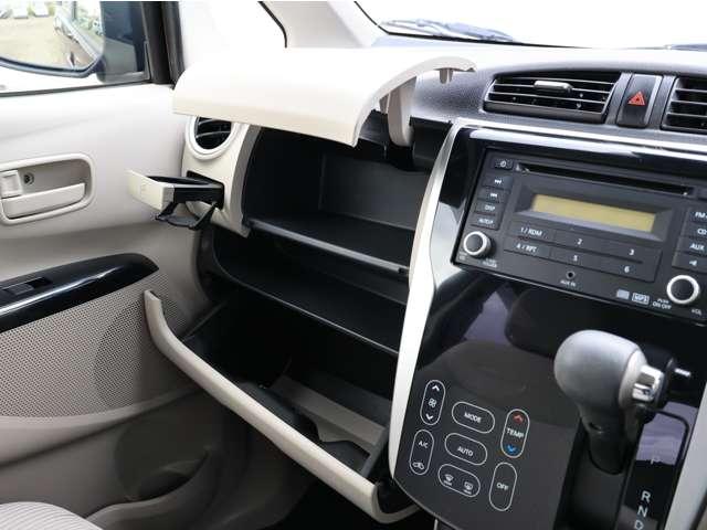 デイズ ６６０　Ｘ　衝突被害軽減ブレーキ／踏み間違い防止（前方　エマジェンシーブレーキ　ｉＳＴＯＰ　Ｗエアバック　１オーナー　オ－トエアコン　バックカメラ　ＡＢＳ　記録簿有　運転席エアバッグ　キーレス　パワーウィンドウ　パワーステアリング　サイドカメラ（10枚目）