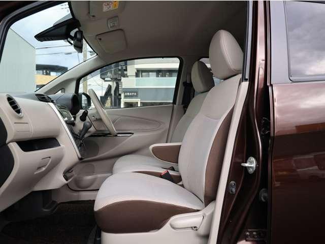 デイズ ６６０　Ｘ　衝突被害軽減ブレーキ／踏み間違い防止（前方　エマジェンシーブレーキ　ｉＳＴＯＰ　Ｗエアバック　１オーナー　オ－トエアコン　バックカメラ　ＡＢＳ　記録簿有　運転席エアバッグ　キーレス　パワーウィンドウ　パワーステアリング　サイドカメラ（14枚目）