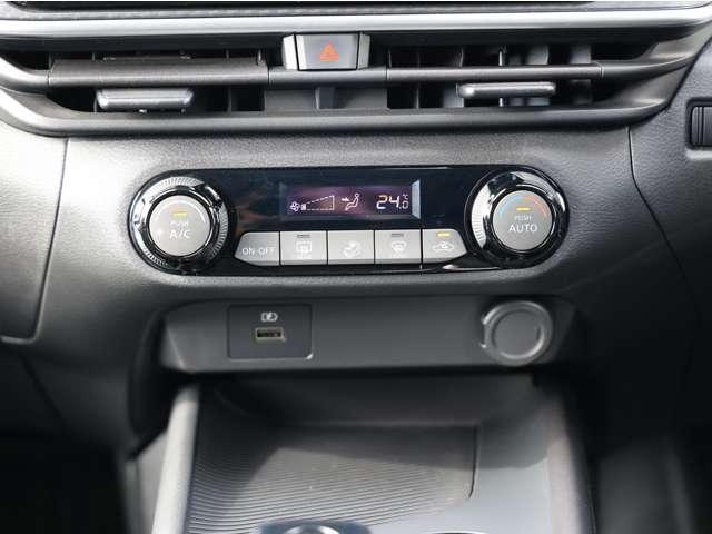 ノート １．２　Ｘ　踏み間違い防止／アラウンドビューモニター／　リアカメラ　衝突被害軽減ブレ－キ　全方位カメラ　ＥＴＣ付　ＬＥＤヘッドライト　レーンアシスト　インテリジェントキー　ワンオーナー　ドラレコ　整備記録簿　盗難防止システム　ワンセグＴＶ　ＴＶナビ　ＡＢＳ（6枚目）