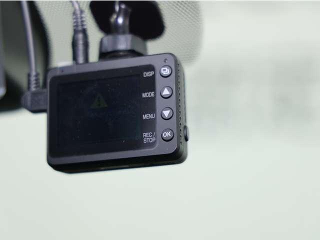 ノート １．２　Ｘ　踏み間違い防止／アラウンドビューモニター／　リアカメラ　衝突被害軽減ブレ－キ　全方位カメラ　ＥＴＣ付　ＬＥＤヘッドライト　レーンアシスト　インテリジェントキー　ワンオーナー　ドラレコ　整備記録簿　盗難防止システム　ワンセグＴＶ　ＴＶナビ　ＡＢＳ（11枚目）