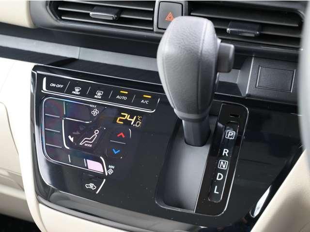 ルークス ６６０　Ｘ　アラウンドビューモニター／踏み間違い防止／　アラモニ　前後衝突軽減ブレーキ　ワンオーナー車　車線逸脱防止　ＥＴＣ　スマートキー　定期点検記録簿　キーフリー　ドライブレコーダー　ｉ－ｓｔｏｐ　フルオートエアコン　パワーウインドウ　ＬＥＤ　盗難防止（13枚目）