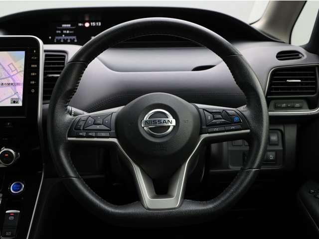 セレナ 1.2 e-POWER ハイウェイスター V 後席モニター/プロパイロット/踏み間違い防 360°カメラ エマジェンシーブレーキ 1オナ スマキー バックカメラ LED レーンアシスト 点検記録簿付 ETC ドラレコ イモビ サイドカーテンエアバック フルオートエアコン アルミホイール(8枚目)