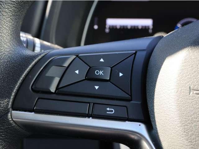 リーフ Ｓ　１２セグ／衝突被害軽減ブレーキ／踏み間違い防　バックモニター　ＬＥＤヘッドライト　インテリジェントキー　クルコン　盗難防止装置　ワンオーナー車　サイドエアバッグ　メモリーナビ　レーンアシスト　メンテナンスノート　パワーウィンドウ　オートエアコン（12枚目）