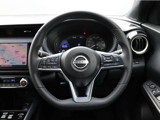 キックス 1.2 X FOUR (e-POWER) 4WD SOSコール/プロパイロット/アラウンドビュ ナビTV LEDライト 踏み間違い防止 アラウンドビュ- ETC 盗難防止システム 車線逸脱警報 インテリキー バックモニター ワンオーナー オートエアコン 4WD アルミホイール メモリーナビ(10枚目)