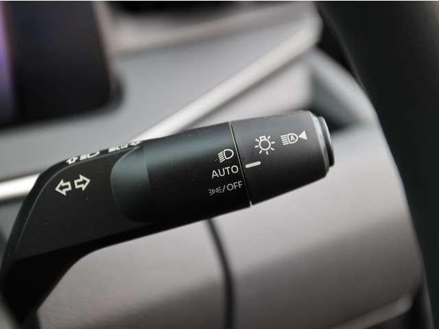 ノート １．２　Ｘ　当社社用車ＵＰ／アラウンドビューモニター／衝（13枚目）