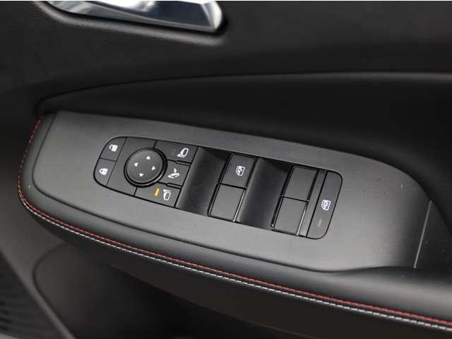 オーラ １．２　ＮＩＳＭＯ　チューンド　ｅ－ＰＯＷＥＲ　４ＷＤ　／当社社用車ＵＰ／ＢＯＳＥサウンド／ＳＯＳコール／プ　ナビＴＶ　アラウンドモニター　ワンオーナ－　ドラレコ　インテリキー　エマブレ　アルミ　キーレス　４ＷＤ　ＥＴＣ　ＬＥＤヘッドライト　追従クルーズ（16枚目）