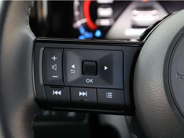 オーラ １．２　Ｇ　ＦＯＵＲ　レザーエディション　４ＷＤ　当社社用車ＵＰ／本革（エアリーグレー色）／ＢＯＳＥ　ワンオ－ナ－車　ＬＫＡ　レザーシート　追従クルコン　禁煙　ＬＥＤライト　バックモニター　インテリキー　４ＷＤ　ＥＴＣ　アルミ　記録簿　サイドカメラ　盗難警報器　キーレスエントリー　オートエアコン（11枚目）