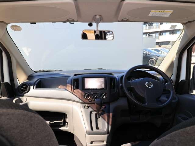 ＮＶ２００バネットバン １．６　ＤＸ　リモコンキー／バックモニター／前席パワーウ　バックカメラ付き　点検記録簿　メモリーナビ　パワーステアリング　エアバック　マニュアルエアコン　ナビＴＶ　ＡＢＳ　ワンセグ　キーフリー　フロントパワーウインドウ　ＥＴＣ付き（3枚目）