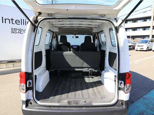 ＮＶ２００バネットバン １．６　ＤＸ　リモコンキー／バックモニター／前席パワーウ　バックカメラ付き　点検記録簿　メモリーナビ　パワーステアリング　エアバック　マニュアルエアコン　ナビＴＶ　ＡＢＳ　ワンセグ　キーフリー　フロントパワーウインドウ　ＥＴＣ付き（16枚目）