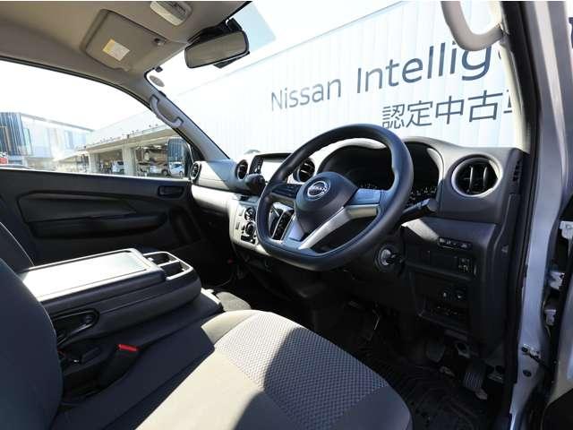 キャラバン ２．０　ＤＸ　ロングボディ　当社社用車ＵＰ／バックモニター／衝突被害軽減　踏み間違い衝突防止　エアバック　キーレスエントリー　マニュアルエアコン　ワンセグＴＶ　バックカメラ　パワステ　Ｗエアバック　パワーウィンドウ　メモリーナビ　ＥＴＣ　ＡＢＳ　記録簿　ワンオーナー（4枚目）