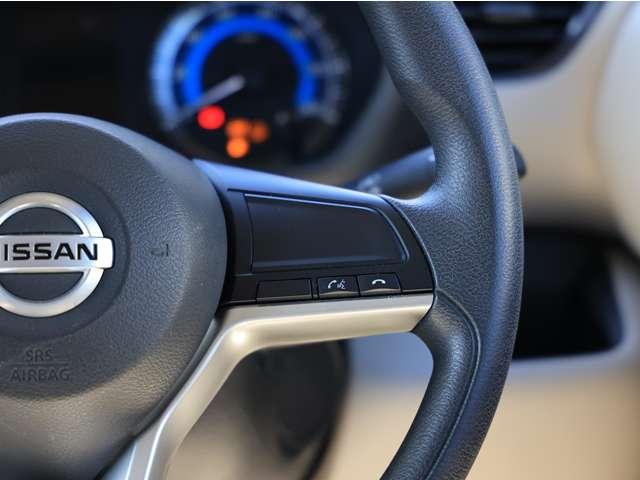 ルークス ６６０　Ｘ　／アラウンドビューモニター／踏み間違い防止　アラモニ　前後衝突軽減ブレーキ　ワンオーナー車　車線逸脱防止　ＥＴＣ　スマートキー　定期点検記録簿　キーフリー　ｉ－ｓｔｏｐ　フルオートエアコン　パワーウインドウ　バックカメラ　盗難防止　Ｗエアバック（9枚目）