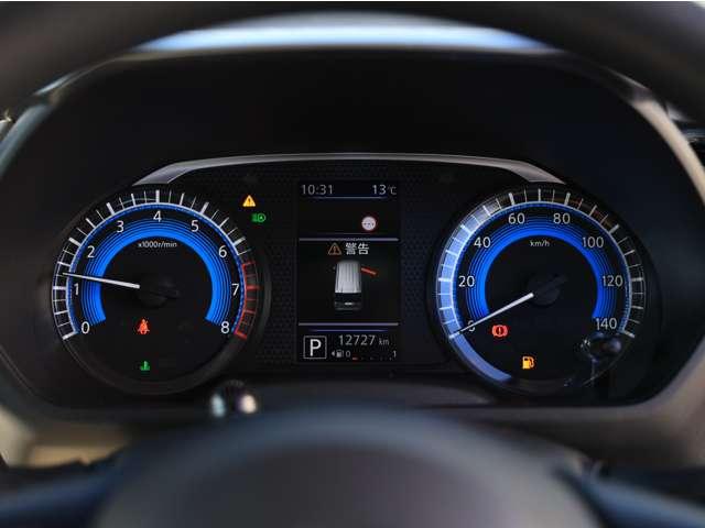 ルークス ６６０　Ｘ　／アラウンドビューモニター／踏み間違い防止　アラモニ　前後衝突軽減ブレーキ　ワンオーナー車　車線逸脱防止　ＥＴＣ　スマートキー　定期点検記録簿　キーフリー　ｉ－ｓｔｏｐ　フルオートエアコン　パワーウインドウ　バックカメラ　盗難防止　Ｗエアバック（10枚目）