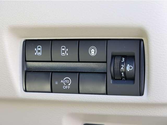 ルークス ６６０　Ｘ　／アラウンドビューモニター／踏み間違い防止　アラモニ　前後衝突軽減ブレーキ　ワンオーナー車　車線逸脱防止　ＥＴＣ　スマートキー　定期点検記録簿　キーフリー　ｉ－ｓｔｏｐ　フルオートエアコン　パワーウインドウ　バックカメラ　盗難防止　Ｗエアバック（13枚目）