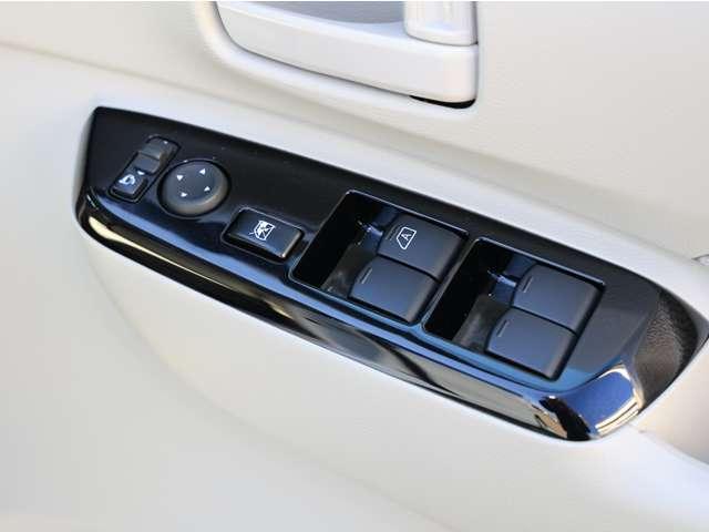 ルークス ６６０　Ｘ　／アラウンドビューモニター／踏み間違い防止　アラモニ　前後衝突軽減ブレーキ　ワンオーナー車　車線逸脱防止　ＥＴＣ　スマートキー　定期点検記録簿　キーフリー　ｉ－ｓｔｏｐ　フルオートエアコン　パワーウインドウ　バックカメラ　盗難防止　Ｗエアバック（18枚目）