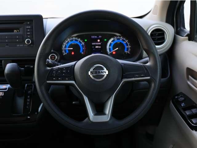 デイズ ６６０　Ｘ　踏み間違い防止／衝突被害軽減ブレーキ／アラ　アラウンドＭ　踏み間違え防止　スマートキー　イモビライザー　バックカメラ　１オーナー　レーンキープ　アイドリングストップ　ドライブレコーダー　キーレス　フルオートエアコン　ＷＡＢ　記録簿　ＰＳ　ＡＢＳ（8枚目）