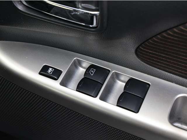 デイズ 660 ハイウェイスターGターボ 衝突被害軽減ブレーキ/踏み間違い衝突防止( 誤発進抑制 点検記録簿 運転席エアバッグ スマキー ナビTV ワンオーナー ETC バックモニター ワンセグ セキュリティーアラーム ドラレコ エアコン ABS パワステ キーレスエントリー アルミ(16枚目)