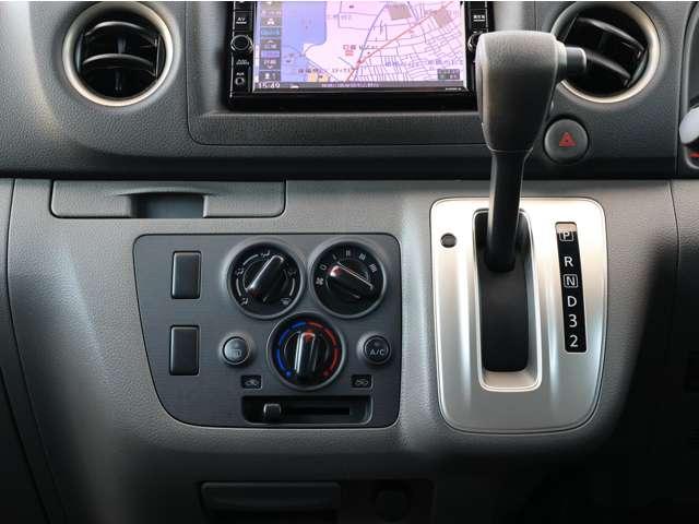 ＮＶ３５０キャラバンバン ２．０　ＤＸ　ロングボディ　※左側面修復歴有／メモリーナビ／ＴＶ／ＥＴＣ２．０／　ブレーキサポート　メモリナビ　ワンオ－ナ－車　整備記録簿　キーレスリモコン　パワーウインド　ワンセグ　ＥＴＣ車載器　ドライブレコーダー　ＡＣ　エアバック　ＰＳ　ナビＴＶ　ＡＢＳ付　バックカメラ付（7枚目）