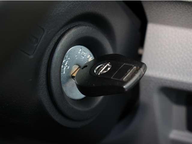 ＮＶ３５０キャラバンバン ２．０　ＤＸ　ロングボディ　※左側面修復歴有／メモリーナビ／ＴＶ／ＥＴＣ２．０／　ブレーキサポート　メモリナビ　ワンオ－ナ－車　整備記録簿　キーレスリモコン　パワーウインド　ワンセグ　ＥＴＣ車載器　ドライブレコーダー　ＡＣ　エアバック　ＰＳ　ナビＴＶ　ＡＢＳ付　バックカメラ付（11枚目）