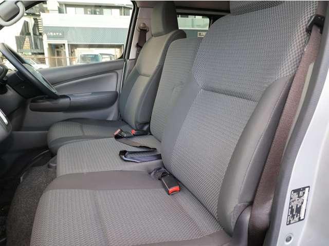 ＮＶ３５０キャラバンバン ２．０　ＤＸ　ロングボディ　※左側面修復歴有／メモリーナビ／ＴＶ／ＥＴＣ２．０／　ブレーキサポート　メモリナビ　ワンオ－ナ－車　整備記録簿　キーレスリモコン　パワーウインド　ワンセグ　ＥＴＣ車載器　ドライブレコーダー　ＡＣ　エアバック　ＰＳ　ナビＴＶ　ＡＢＳ付　バックカメラ付（19枚目）