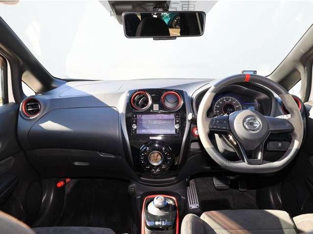 ノート １．２　ｅ－ＰＯＷＥＲ　ＮＩＳＭＯ　踏み間違い衝突防止／アラウンドビューモニ　ＬＥＤランプ　ワンオーナー車　Ｂカメラ　メモリーナビ付き　レーンアシスト　フルオートエアコン　スマートキープッシュスタート　Ｗエアバッグ　アルミ　キーフリー　ドラレコ　記録簿　サイドカメラ　エアバック（3枚目）